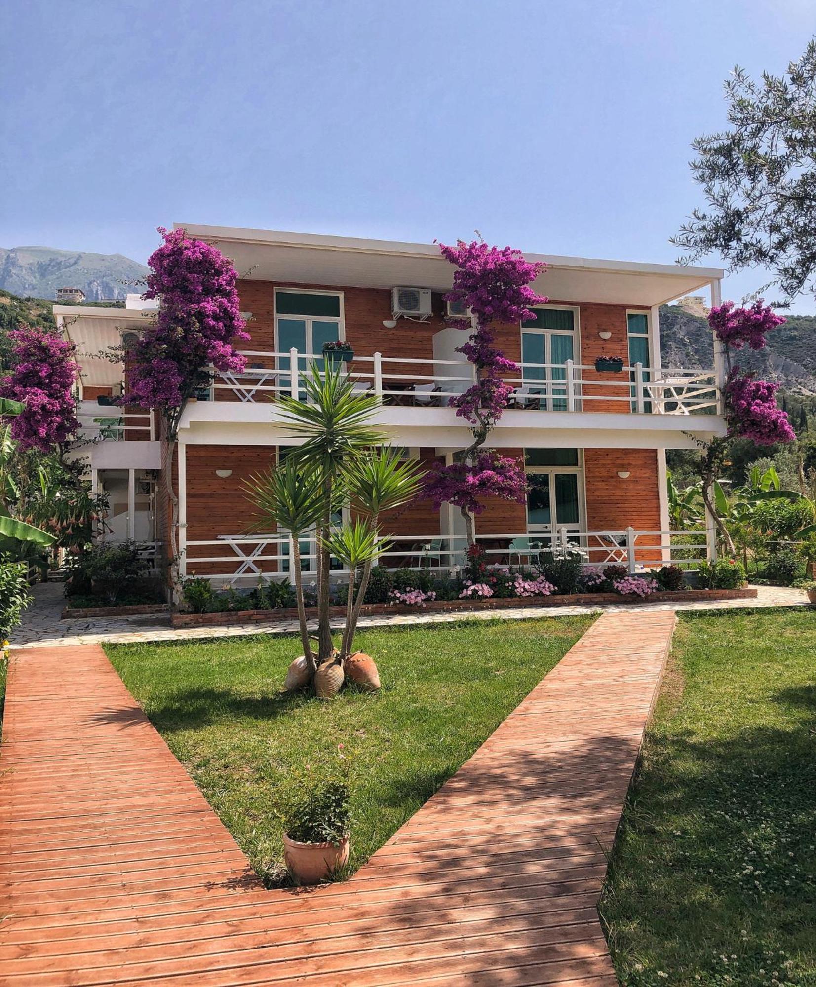 Hotel Jon Dhermi Luaran gambar